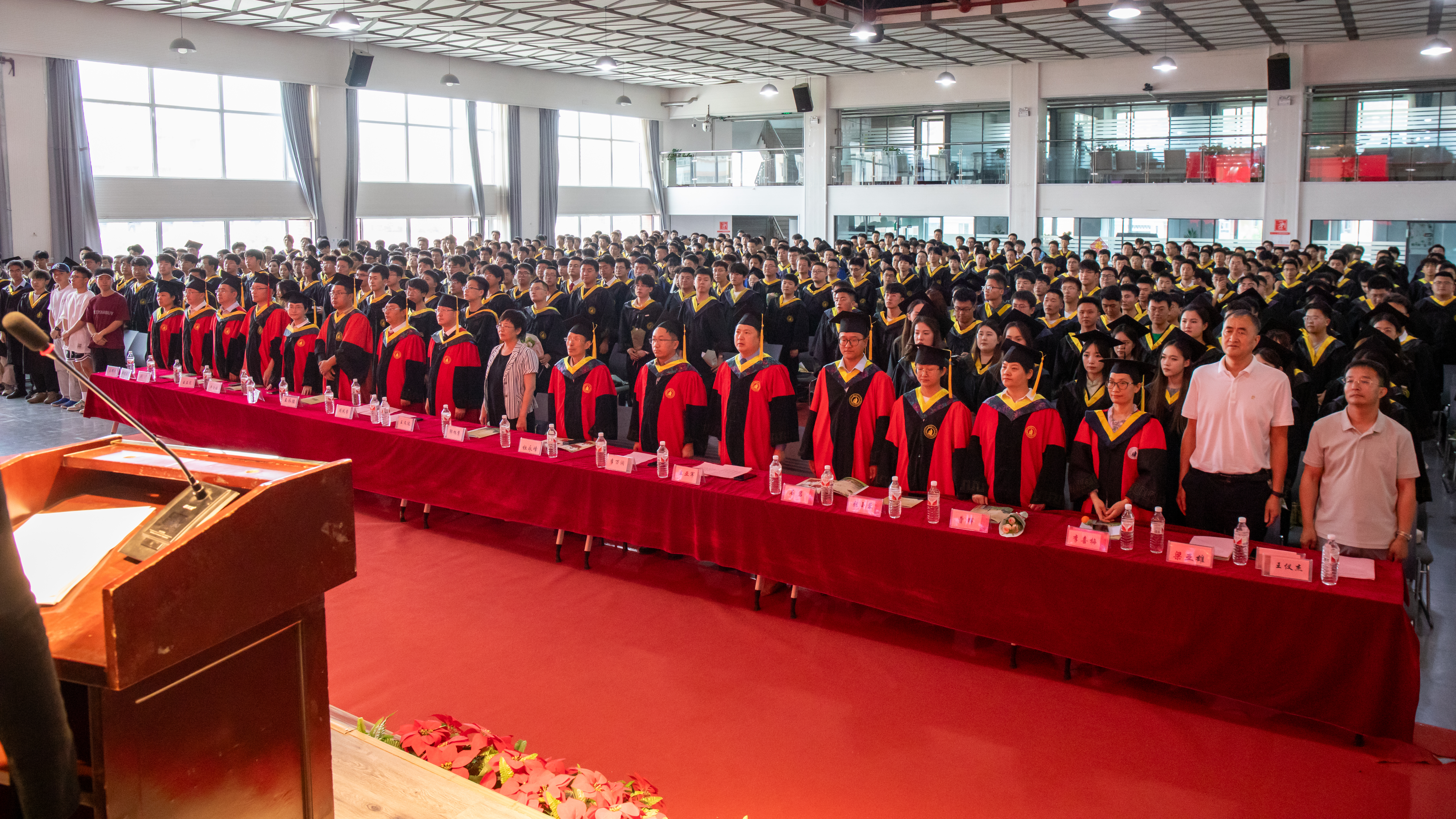 土木公司举行2024年毕业典礼暨学位授予仪式