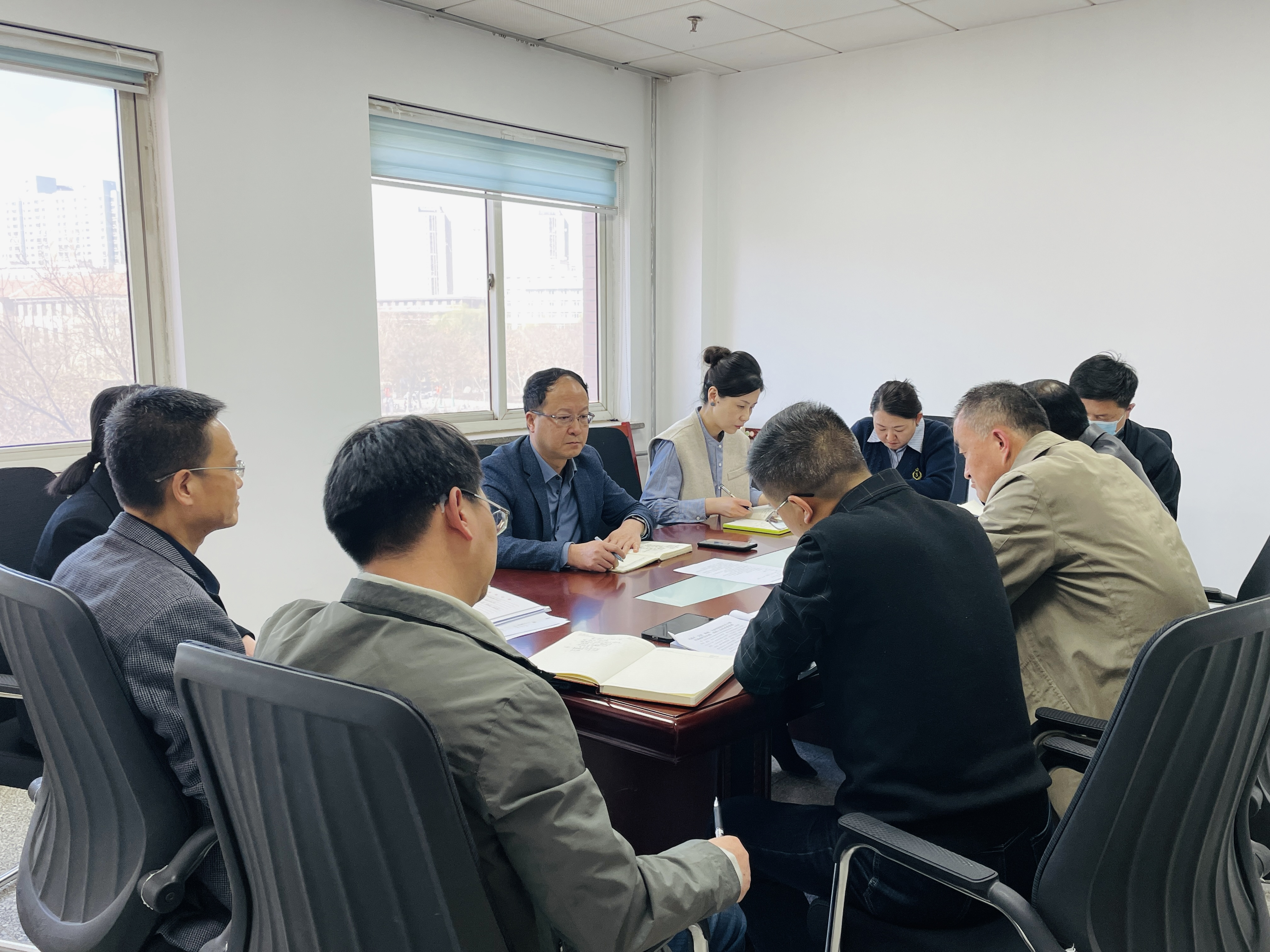 金年会金字招牌诚信至上召开党委理论学习中心组学习（扩大）会